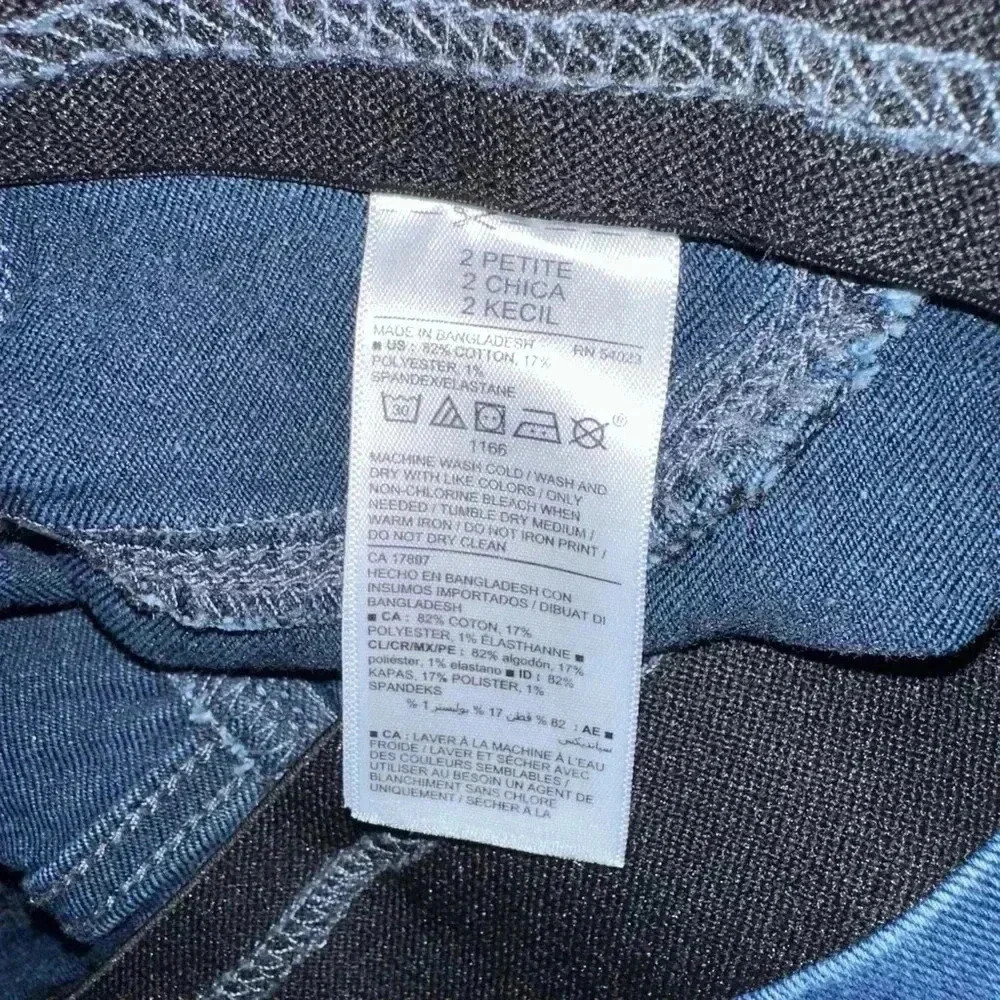 Women's Old Navy Jeans, 2P, Blue - Picture 6 of 9